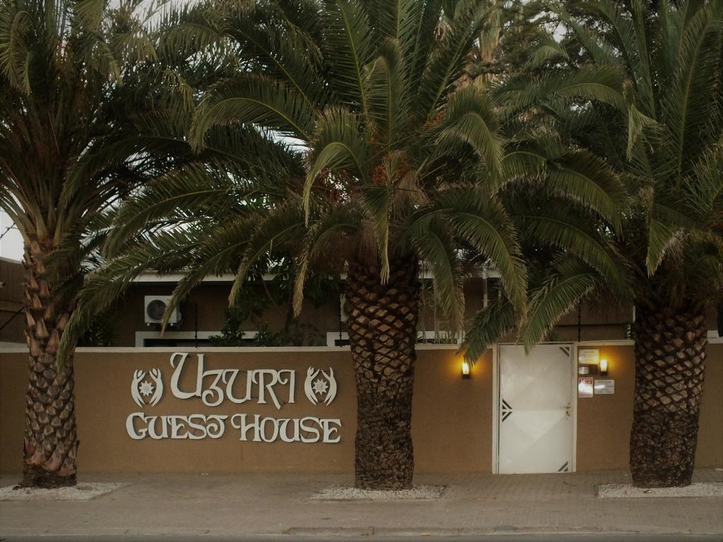 Uzuri Guesthouse Cc Windhoek Ngoại thất bức ảnh